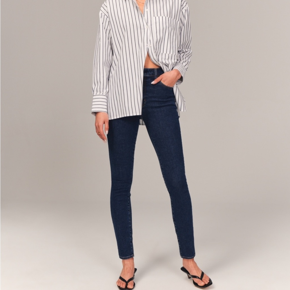 Abercrombie & Fitch Women’s High Rise Super Skinny short